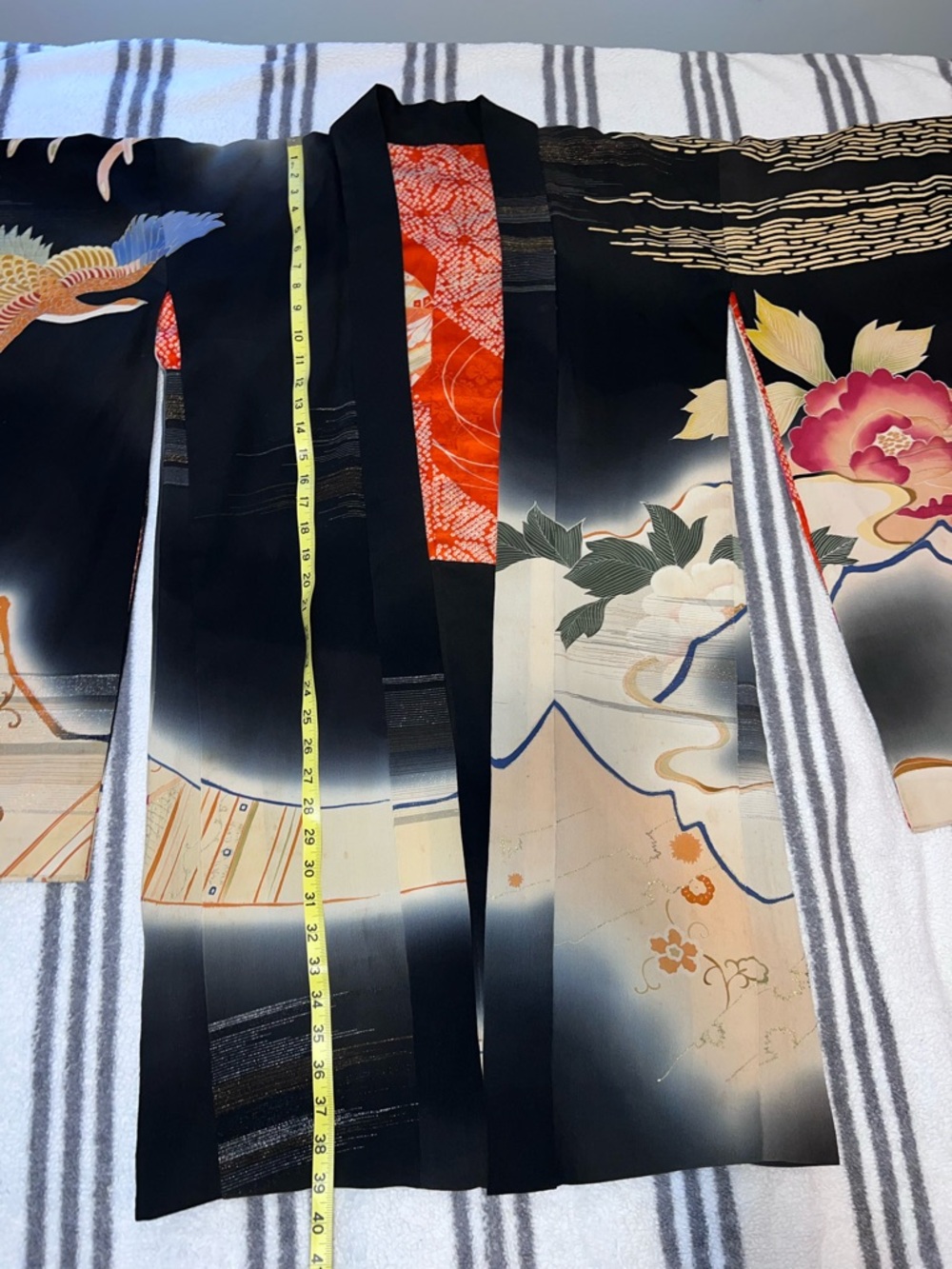 Vintage Japanese Silk Kurotomesode Kimono Hand Painted Floral Gold Embroidery - Picture 15 of 16